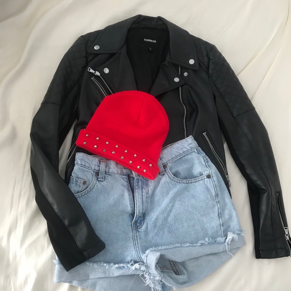 Cute studded red hat ❤️ ❤️ ❤️